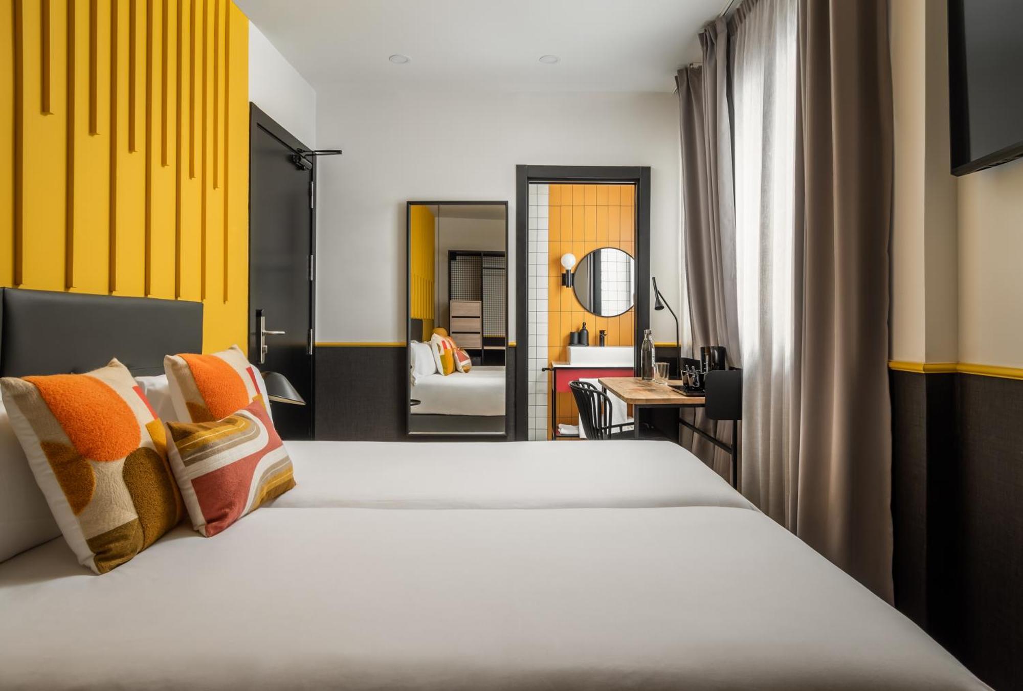 Quarto com 2 Camas de Solteiro